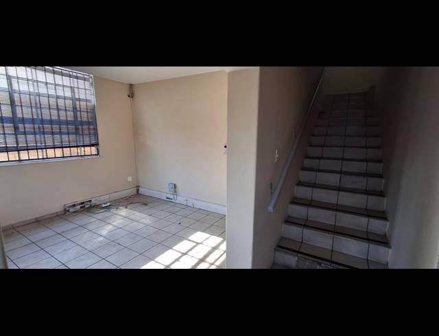 840M² BUILDING FOR SALE IN BENONI SOUTH